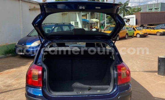 Sayi Na hannu Toyota Corolla Sauran Mota in Douala a Ƙasar Kamaru Sayi Na hannu Toyota Corolla Sauran Mota in Douala a Ƙasar Kamaru