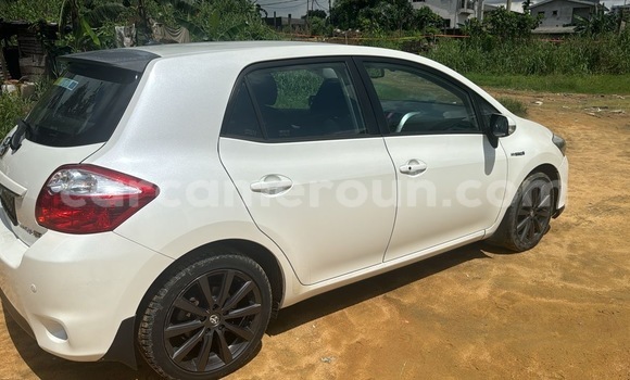 Acheter Import Voiture Toyota Auris Blanc à Douala, Littoral Cameroon Acheter Import Voiture Toyota Auris Blanc à Douala, Littoral Cameroon