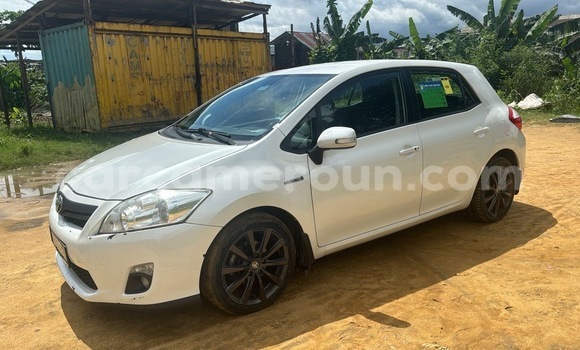 Acheter Import Voiture Toyota Auris Blanc à Douala, Littoral Cameroon Acheter Import Voiture Toyota Auris Blanc à Douala, Littoral Cameroon