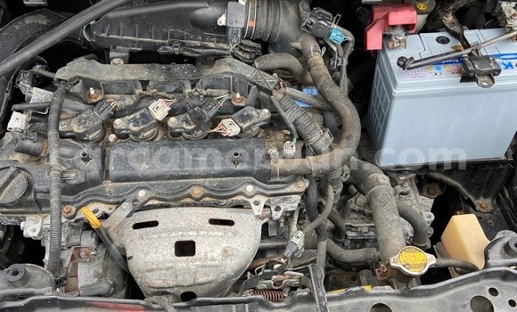 Sayi Imported Toyota Vitz Black Mota in Douala a Ƙasar Kamaru Sayi Imported Toyota Vitz Black Mota in Douala a Ƙasar Kamaru