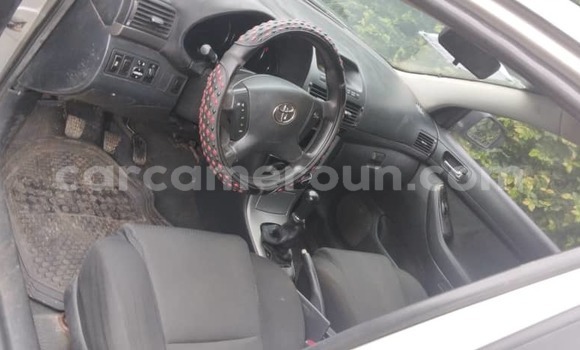 Sayi Na hannu Toyota Avensis M Mota in Douala a Ƙasar Kamaru Sayi Na hannu Toyota Avensis M Mota in Douala a Ƙasar Kamaru