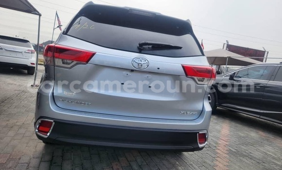 Acheter Neuf Voiture Toyota Highlander Autre à Douala, Littoral Cameroon Acheter Neuf Voiture Toyota Highlander Autre à Douala, Littoral Cameroon