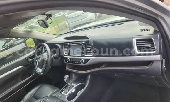 Acheter Neuf Voiture Toyota Highlander Autre à Douala, Littoral Cameroon Acheter Neuf Voiture Toyota Highlander Autre à Douala, Littoral Cameroon
