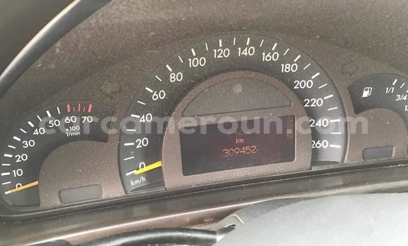 Acheter Occasion Voiture Mercedes‒Benz C–Class Bleu à Douala, Littoral Cameroon Acheter Occasion Voiture Mercedes‒Benz C–Class Bleu à Douala, Littoral Cameroon