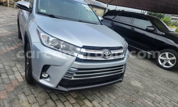 Acheter Neuf Voiture Toyota Highlander Autre à Douala, Littoral Cameroon Acheter Neuf Voiture Toyota Highlander Autre à Douala, Littoral Cameroon