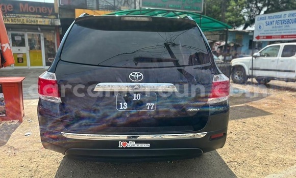 Sayi Sabo Toyota Highlander M Mota in Douala a Ƙasar Kamaru Sayi Sabo Toyota Highlander M Mota in Douala a Ƙasar Kamaru