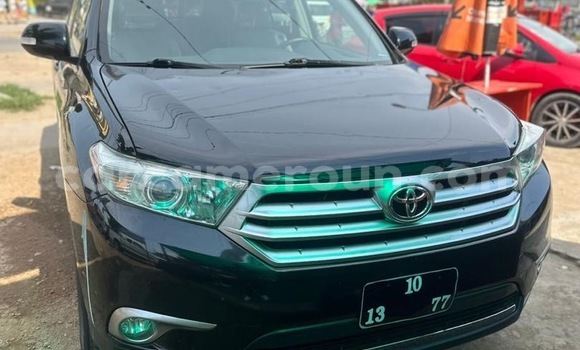 Sayi Sabo Toyota Highlander M Mota in Douala a Ƙasar Kamaru Sayi Sabo Toyota Highlander M Mota in Douala a Ƙasar Kamaru