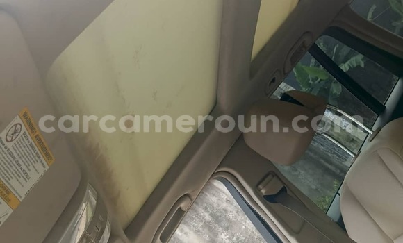 Sayi Na hannu Mercedes‒Benz GLK–Class White Mota in Douala a Ƙasar Kamaru Sayi Na hannu Mercedes‒Benz GLK–Class White Mota in Douala a Ƙasar Kamaru