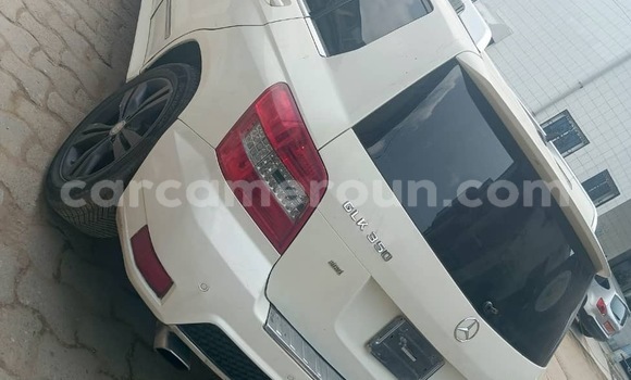 Sayi Na hannu Mercedes‒Benz GLK–Class White Mota in Douala a Ƙasar Kamaru Sayi Na hannu Mercedes‒Benz GLK–Class White Mota in Douala a Ƙasar Kamaru
