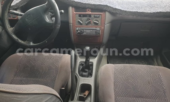 Sayi Na hannu Toyota Avensis Black Mota in Douala a Ƙasar Kamaru Sayi Na hannu Toyota Avensis Black Mota in Douala a Ƙasar Kamaru