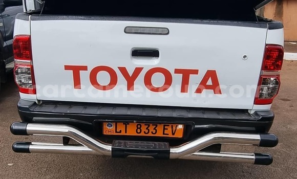 Acheter Occasion Voiture Toyota Pickup Blanc à Yaoundé, Central Cameroon Acheter Occasion Voiture Toyota Pickup Blanc à Yaoundé, Central Cameroon