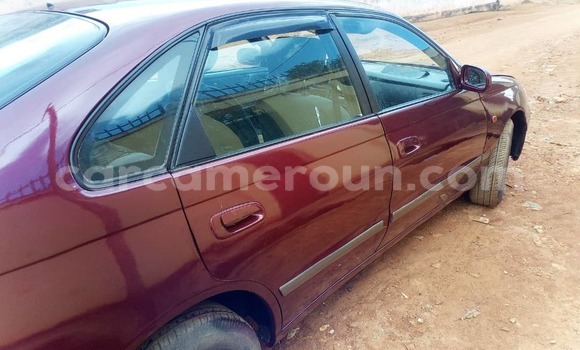 Acheter Occasion Voiture Toyota Carina E Rouge à Garoua, North Cameroon