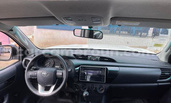 Acheter Occasion Voiture Toyota Hilux Blanc à Yaoundé, Central Cameroon Acheter Occasion Voiture Toyota Hilux Blanc à Yaoundé, Central Cameroon