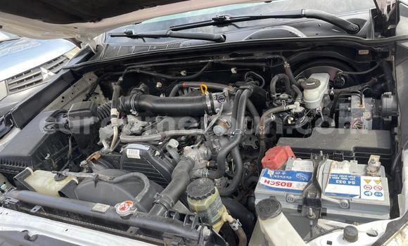 Acheter Occasion Voiture Toyota Hilux Blanc à Yaoundé, Central Cameroon Acheter Occasion Voiture Toyota Hilux Blanc à Yaoundé, Central Cameroon