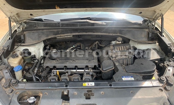 Buy Import Hyundai Santa Fe White Car in Douala in Littoral Cameroon Buy Import Hyundai Santa Fe White Car in Douala in Littoral Cameroon