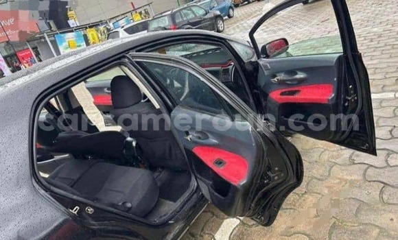 Sayi Na hannu Toyota Auris Black Mota in Douala a Ƙasar Kamaru Sayi Na hannu Toyota Auris Black Mota in Douala a Ƙasar Kamaru