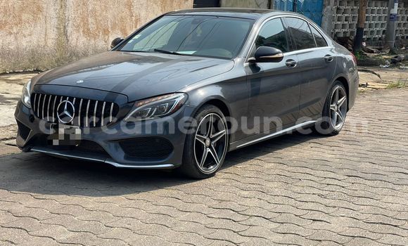 Sayi Imported Mercedes‒Benz C–Class Azurfa Mota in Douala a Ƙasar Kamaru Sayi Imported Mercedes‒Benz C–Class Azurfa Mota in Douala a Ƙasar Kamaru
