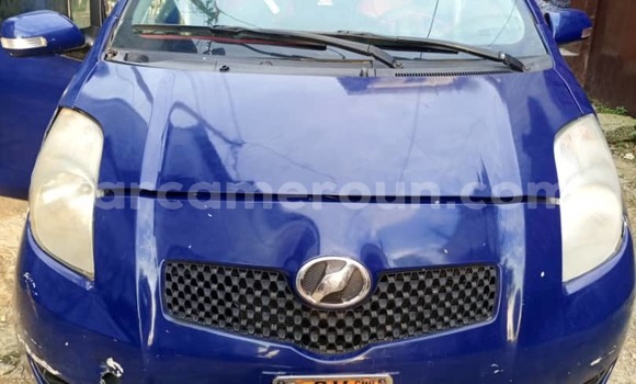 Buy Used Toyota Vitz Blue Car in Douala in Littoral Cameroon