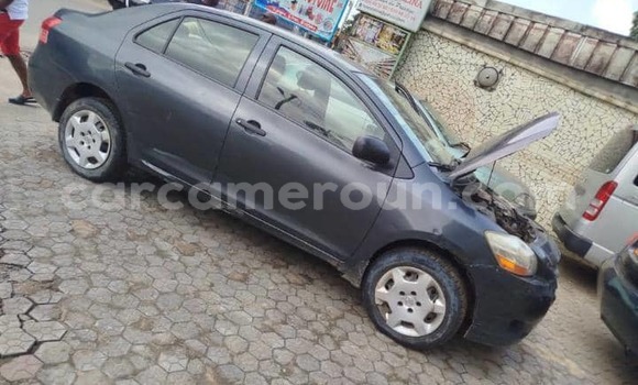 Acheter Occasion Voiture Toyota Yaris Noir à Douala, Littoral Cameroon Acheter Occasion Voiture Toyota Yaris Noir à Douala, Littoral Cameroon