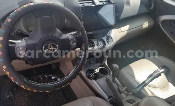 Acheter Occasion Voiture Toyota RAV4 Blanc à Yaoundé, Central Cameroon Acheter Occasion Voiture Toyota RAV4 Blanc à Yaoundé, Central Cameroon