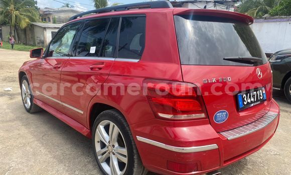 Sayi Imported Mercedes‒Benz GLK–Class Red Mota in Douala a Ƙasar Kamaru Sayi Imported Mercedes‒Benz GLK–Class Red Mota in Douala a Ƙasar Kamaru
