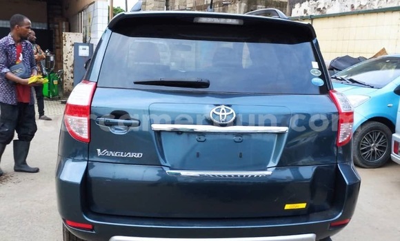 Sayi Imported Toyota Vanguard Sauran Mota in Douala a Ƙasar Kamaru Sayi Imported Toyota Vanguard Sauran Mota in Douala a Ƙasar Kamaru