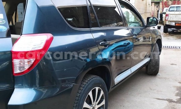 Sayi Imported Toyota Vanguard Sauran Mota in Douala a Ƙasar Kamaru Sayi Imported Toyota Vanguard Sauran Mota in Douala a Ƙasar Kamaru