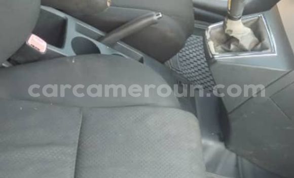 Sayi Na hannu Toyota Avensis Azurfa Mota in Yaounde a Babban Kamaru Sayi Na hannu Toyota Avensis Azurfa Mota in Yaounde a Babban Kamaru