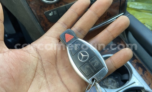 Acheter Import Voiture Mercedes‒Benz ML–Class Blanc à Douala, Littoral Cameroon Acheter Import Voiture Mercedes‒Benz ML–Class Blanc à Douala, Littoral Cameroon