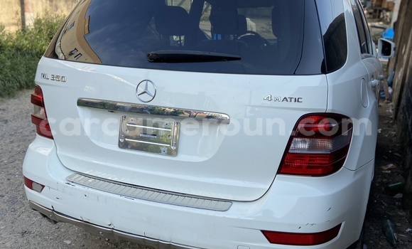 Acheter Import Voiture Mercedes‒Benz ML–Class Blanc à Douala, Littoral Cameroon Acheter Import Voiture Mercedes‒Benz ML–Class Blanc à Douala, Littoral Cameroon