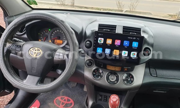 Acheter Occasion Voiture Toyota RAV4 Noir à Douala, Littoral Cameroon Acheter Occasion Voiture Toyota RAV4 Noir à Douala, Littoral Cameroon