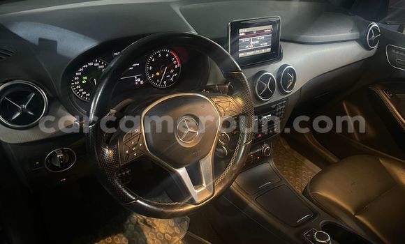 Acheter Import Voiture Mercedes‒Benz B-klasse Noir à Douala, Littoral Cameroon Acheter Import Voiture Mercedes‒Benz B-klasse Noir à Douala, Littoral Cameroon