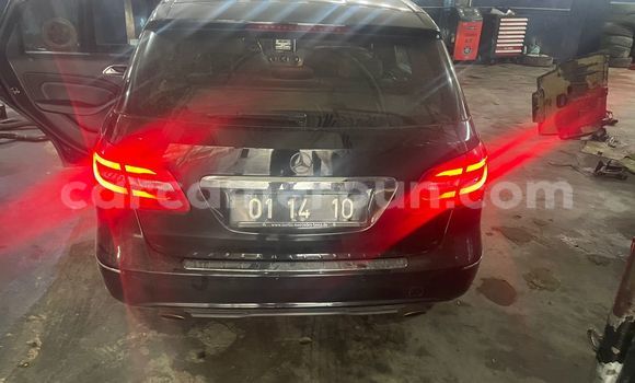 Acheter Import Voiture Mercedes‒Benz B-klasse Noir à Douala, Littoral Cameroon Acheter Import Voiture Mercedes‒Benz B-klasse Noir à Douala, Littoral Cameroon