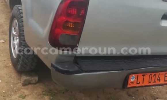 Sayi Na hannu Toyota Vigo Azurfa Mota in Douala a Ƙasar Kamaru Sayi Na hannu Toyota Vigo Azurfa Mota in Douala a Ƙasar Kamaru