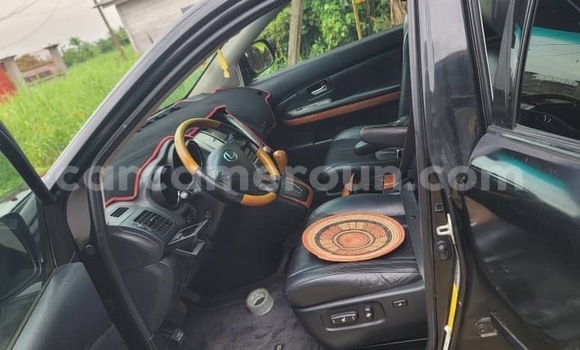 Sayi Na hannu Lexus RX Black Mota in Douala a Ƙasar Kamaru Sayi Na hannu Lexus RX Black Mota in Douala a Ƙasar Kamaru