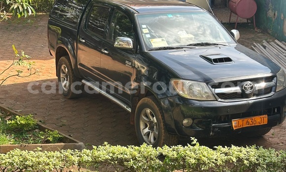 Acheter Neuf Voiture Toyota Hilux Noir à Yaoundé, Central Cameroon Acheter Neuf Voiture Toyota Hilux Noir à Yaoundé, Central Cameroon