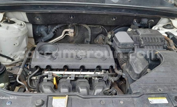 Sayi Na hannu Kia Sorento White Mota in Yaounde a Babban Kamaru Sayi Na hannu Kia Sorento White Mota in Yaounde a Babban Kamaru