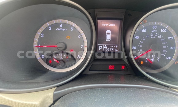 Sayi Na hannu Hyundai Santa Fe Sauran Mota in Douala a Ƙasar Kamaru Sayi Na hannu Hyundai Santa Fe Sauran Mota in Douala a Ƙasar Kamaru