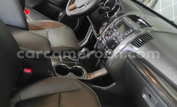 Sayi Na hannu Kia Sorento Black Mota in Douala a Ƙasar Kamaru Sayi Na hannu Kia Sorento Black Mota in Douala a Ƙasar Kamaru