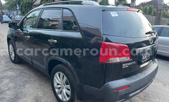 Sayi Na hannu Kia Sorento Black Mota in Douala a Ƙasar Kamaru Sayi Na hannu Kia Sorento Black Mota in Douala a Ƙasar Kamaru