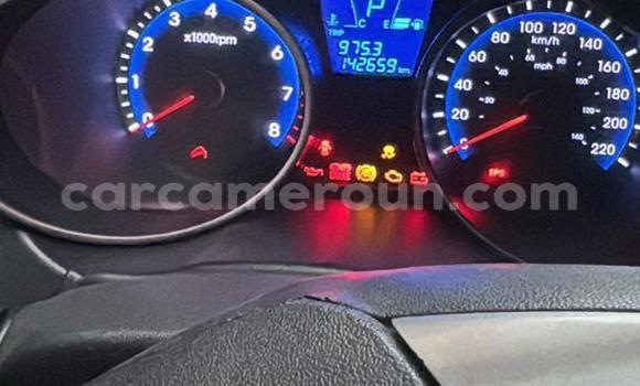 Sayi Na hannu Hyundai Tucson Blue Mota in Douala a Ƙasar Kamaru Sayi Na hannu Hyundai Tucson Blue Mota in Douala a Ƙasar Kamaru