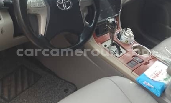 Acheter Neuf Voiture Toyota Highlander Noir à Yaoundé, Central Cameroon Acheter Neuf Voiture Toyota Highlander Noir à Yaoundé, Central Cameroon