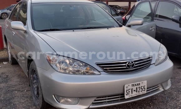 Sayi Sabo Toyota Camry Sauran Mota in Douala a Ƙasar Kamaru Sayi Sabo Toyota Camry Sauran Mota in Douala a Ƙasar Kamaru