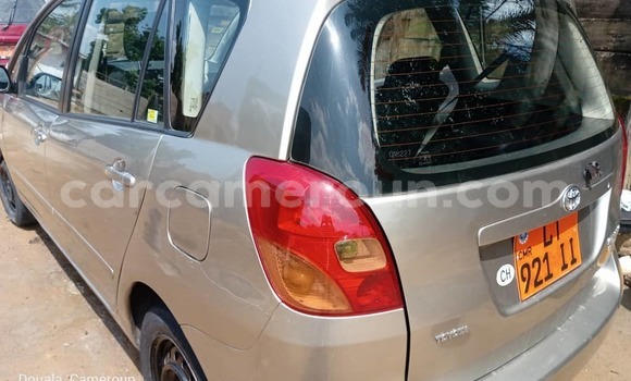 Acheter Occasion Voiture Toyota Corolla Verso Gris à Douala, Littoral Cameroon Acheter Occasion Voiture Toyota Corolla Verso Gris à Douala, Littoral Cameroon