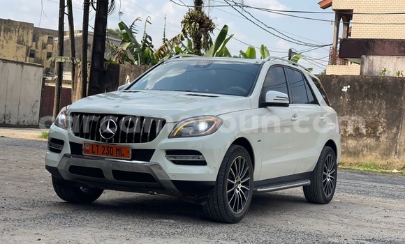 Acheter Occasion Voiture Mercedes‒Benz ML–Class Blanc à Douala, Littoral Cameroon Acheter Occasion Voiture Mercedes‒Benz ML–Class Blanc à Douala, Littoral Cameroon
