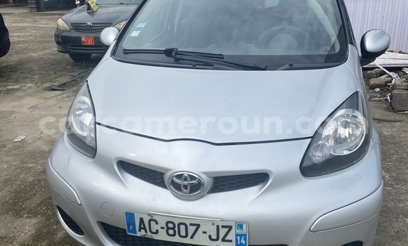 Acheter Import Voiture Toyota Aygo Gris à Douala, Littoral Cameroon