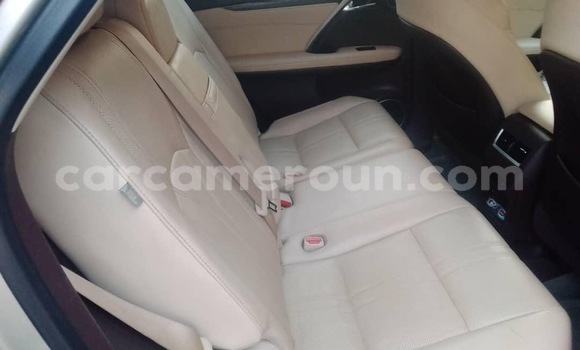 Sayi Imported Lexus RX Sauran Mota in Douala a Ƙasar Kamaru Sayi Imported Lexus RX Sauran Mota in Douala a Ƙasar Kamaru