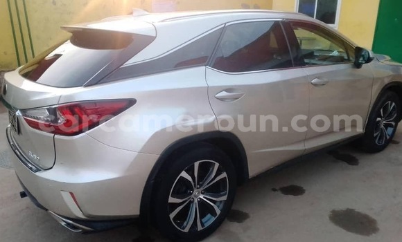 Sayi Imported Lexus RX Sauran Mota in Douala a Ƙasar Kamaru Sayi Imported Lexus RX Sauran Mota in Douala a Ƙasar Kamaru