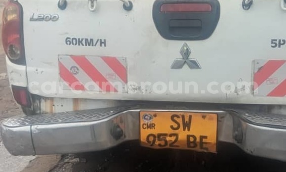 Sayi Na hannu Mitsubishi L200 Azurfa Mota in Douala a Ƙasar Kamaru Sayi Na hannu Mitsubishi L200 Azurfa Mota in Douala a Ƙasar Kamaru