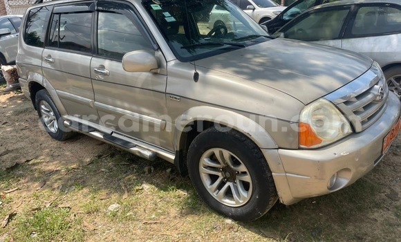 Sayi Na hannu Suzuki XL7 Sauran Mota in Douala a Ƙasar Kamaru